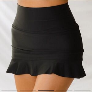 NWT Albion Fit Black Ruffled Swim Skirt Size S
